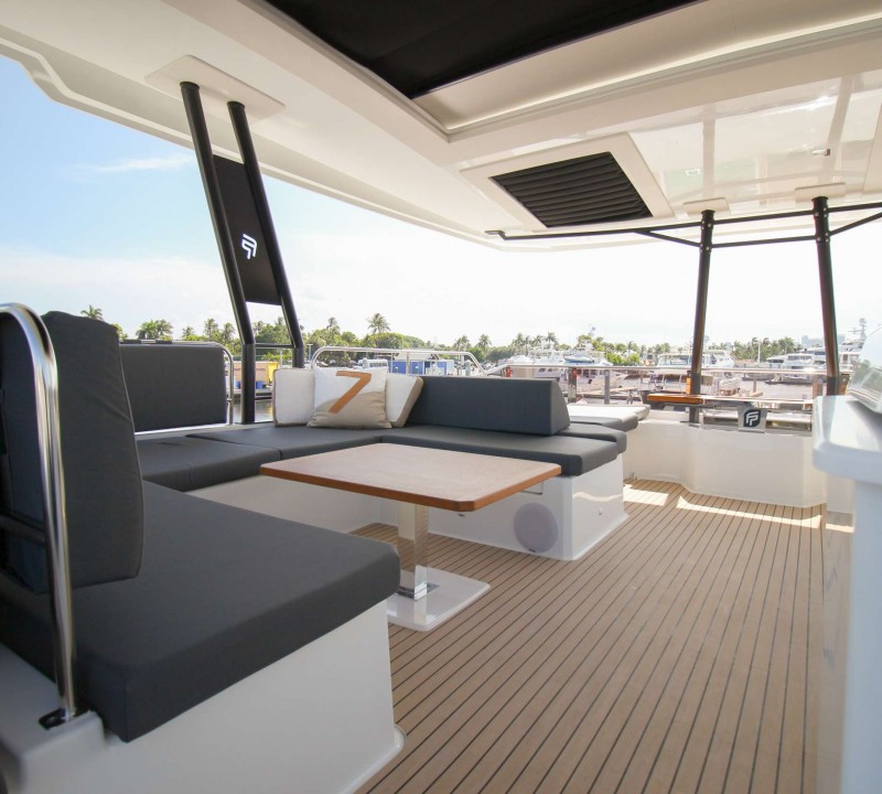 Yacht PRINCESS MILA, Fountaine Pajot | CHARTERWORLD Luxury Superyacht ...